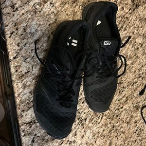Men’s new balance cross fit shoe